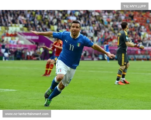 因莫比莱 201 球笑傲意甲二十年,迪纳塔莱夸利亚雷拉紧追,伊布托蒂传奇难掩锋芒 因莫比莱 201 球笑傲意甲二十年,迪纳塔莱夸利亚雷拉紧追,伊布托蒂传奇难掩锋芒