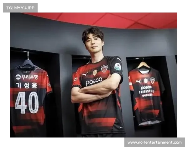 浦项制铁赛前致敬传奇 显示奇诚庸欧洲生涯纪念影像彰显荣耀瞬间 浦项制铁赛前致敬传奇 显示奇诚庸欧洲生涯纪念影像彰显荣耀瞬间