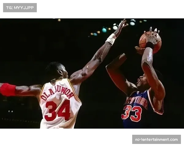 大梦:文班是唯一能挑战我盖帽纪录的球员